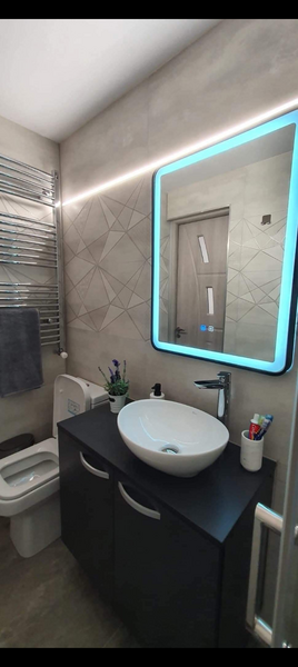 Firma constructii amenajari interioare exterioare case la rosu si la chie